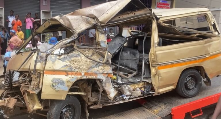 Five sustain critical injuries in Kia Rhino crash at Asafo Labour roundabout