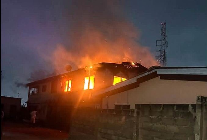 Akweteyman fire destroys family’s belongings, 12 nearby apartments saved